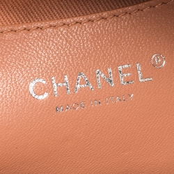مملوكة مسبقًا حقيبة شانيل "جست مادموازيل بولر" متوسطة جلد مبطن برتقالي فاتح