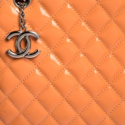 مملوكة مسبقًا حقيبة شانيل "جست مادموازيل بولر" متوسطة جلد مبطن برتقالي فاتح