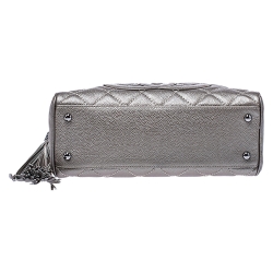 Pre Owned حقيبة شانيل "باولر" صغيرة دلاية شراشيب جلد كافيار مبطن أخضر باهت ميتاليك