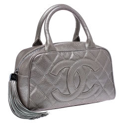 Pre Owned حقيبة شانيل "باولر" صغيرة دلاية شراشيب جلد كافيار مبطن أخضر باهت ميتاليك