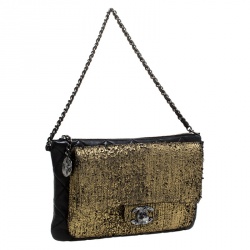 مملوكة مسبقًا حقيبة كلتش شانيل "مينيرال نايتس" سلسلة جلد أسود و ذهبي