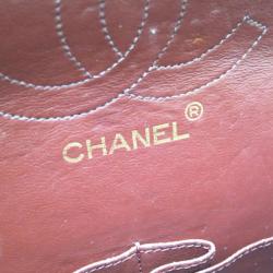 مملوكة مسبقًا Chanel Black Lambskin Medium Flap