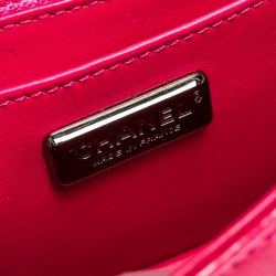 مملوكة مسبقًا Chanel Fuchsia Python Small Classic Single Flap Bag