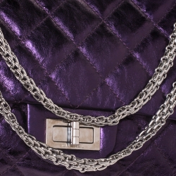 مملوكة مسبقًا حقيبة شانيل "جامبو ريسيو 2.55 كلاسيك 227" قلاب جلد مبطن برقوقي ميتاليك