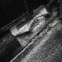 Pre Owned حقيبة شانيل "فينتدج" جيب أمامي جلد مبطن أسود 