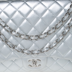 Pre Owned Chanel SIlver Quilted Leather Maxi Classic Single Flap Bag