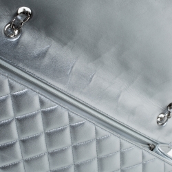 Pre Owned Chanel SIlver Quilted Leather Maxi Classic Single Flap Bag