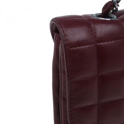 Pre Owned حقيبة شانيل شوكليت بار مادموزيل جلد أحمر بقلاب