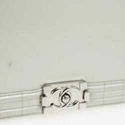 مملوكة مسبقًا Chanel Large Quilted Boy Flap Bag