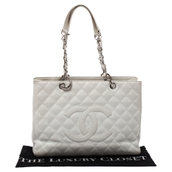 Pre Owned Chanel White Quilted Caviar Leather Grand Shopper Tote