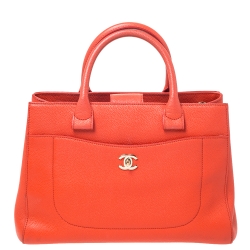 Pre Owned حقيبة يد شانيل نيو إكساكتيف شوبر صغيرة جلد برتقالية