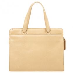 مملوكة مسبقًا Chanel Beige Logo Tote