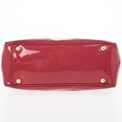 مملوكة مسبقًا Chanel Patent Leather Pink Logos Tote