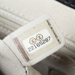 مملوكة مسبقًا Chanel Black Quilted Leather CC Flap Chain Around Bag