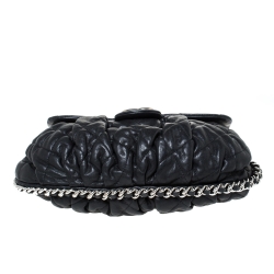مملوكة مسبقًا Chanel Black Quilted Leather CC Flap Chain Around Bag