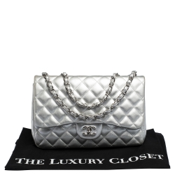 مملوكة مسبقًا Chanel Silver Quilted Leather Jumbo Classic Single Flap Bag