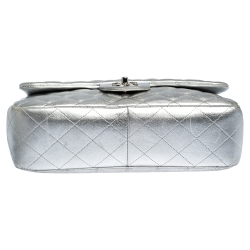 مملوكة مسبقًا Chanel Silver Quilted Leather Jumbo Classic Single Flap Bag