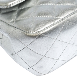 مملوكة مسبقًا Chanel Silver Quilted Leather Jumbo Classic Single Flap Bag