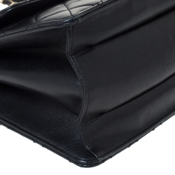 مملوكة مسبقًا Chanel Black Quilted Leather Beauty Lock Flap Bag