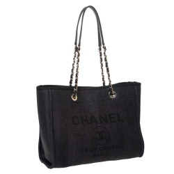 Pre Owned Chanel Black Straw and Leather Small Deauville Shopper Tote