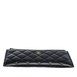 مملوكة مسبقًا Chanel Black Quilted Lambskin Leather Classic Zip Pouch 