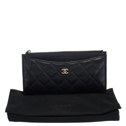 مملوكة مسبقًا Chanel Black Quilted Lambskin Leather Classic Zip Pouch 