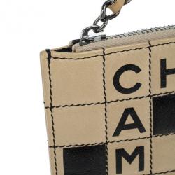 مملوكة مسبقًا حقيبة شانيل كروس وورد بازل بوكيت جلد خروف أحمر وأسود