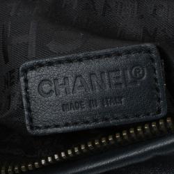 Pre Owned Chanel Black Leather Soft Charm Hobo Bag