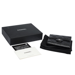 مملوكة مسبقًا Chanel Black Quilted Caviar Leather Trifold Wallet