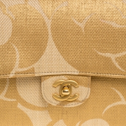 مملوكة مسبقًا حقيبة شانيل قلاب كلاسيك متوسطة رافيا كروشيه بيج