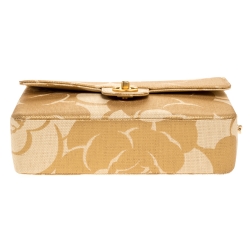 مملوكة مسبقًا حقيبة شانيل قلاب كلاسيك متوسطة رافيا كروشيه بيج