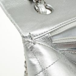Pre Owned Chanel Silver Lambskin Maxi Flap