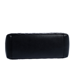 Pre Owned حقيبة شانيل غراند شوبنغ جلد كافيار أسود مبطن