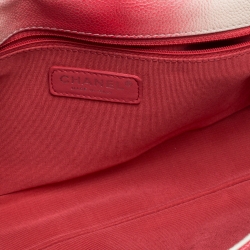 Pre Owned حقيبة شانيل "جامبو كلاسيك" قلاب واحد جلد كافيار مبطن أومبري وردي و أبيض