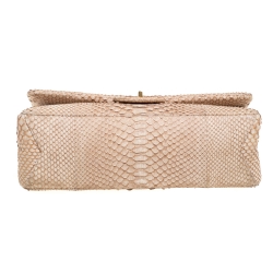 مملوكة مسبقًا حقيبة شانيل قلاب ريشو 2.55 كلاسيك 227 جلد الثعبان بيج ميتاليك