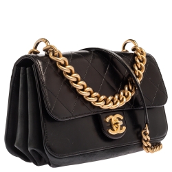 مملوكة مسبقًا حقيبة كتف شانيل سلسلة جلد مبطن أسود