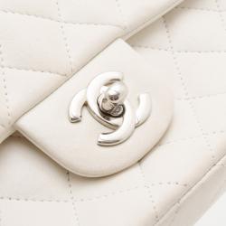 Pre Owned Chanel White Quilted Lambskin Leather East/West Classic Flap Bag