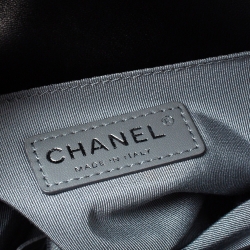 مملوكة مسبقًا Chanel Black Quilted Leather Small Boy Flap Bag