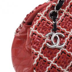 مملوكة مسبقًا Chanel Red & Black Patent Mademoiselle Bowling Bag