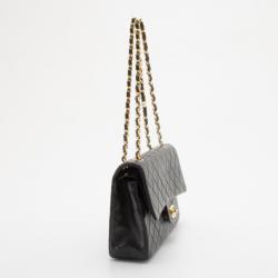 Pre Owned Chanel Vintage Black Lambskin Medium Flap Bag