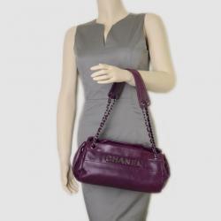 مملوكة مسبقًا Chanel Maroon Leather Shoulder Bag