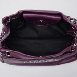 مملوكة مسبقًا Chanel Maroon Leather Shoulder Bag