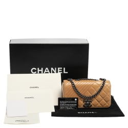 مملوكة مسبقًا Chanel Beige Quilted Leather Small Coco Boy Flap Bag