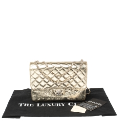 مملوكة مسبقًا Chanel Metallic Gold Crackled Leather Medium Clam's Pocket Flap Bag