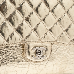 مملوكة مسبقًا Chanel Metallic Gold Crackled Leather Medium Clam's Pocket Flap Bag