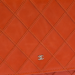 مملوكة مسبقًا Chanel Orange Quilted Leather CC Flap Wallet On Chain 