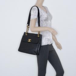 مملوكة مسبقًا Chanel Vintage Caviar Shoulder Bag