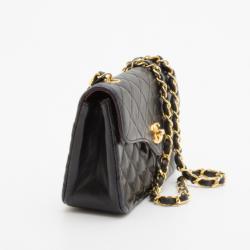 Pre Owned Chanel Vintage Black Quilted Lambskin Classic Mini Flap Bag 