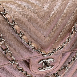 Pre Owned حقيبة شانيل كلاسيك بقلاب مزدوج جلد مبطن أسود ميتاليك