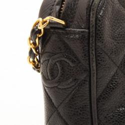 مملوكة مسبقًا Chanel Black Vintage Quilted Lambskin Tassel Shoulder Bag